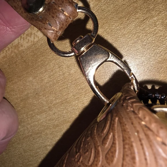 Darcy Marks Brown Leather Wristlet Clutch (PUR8) - Picture 9 of 14